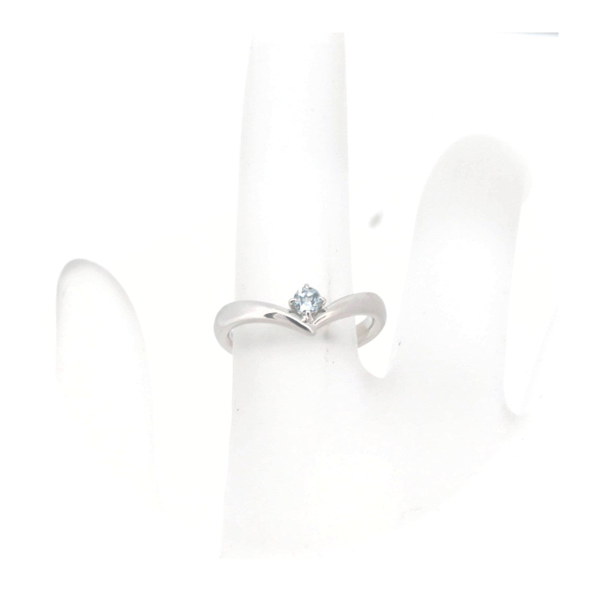 Pre-owned K18WG Aquamarine Ring Size 8 in Great Condition