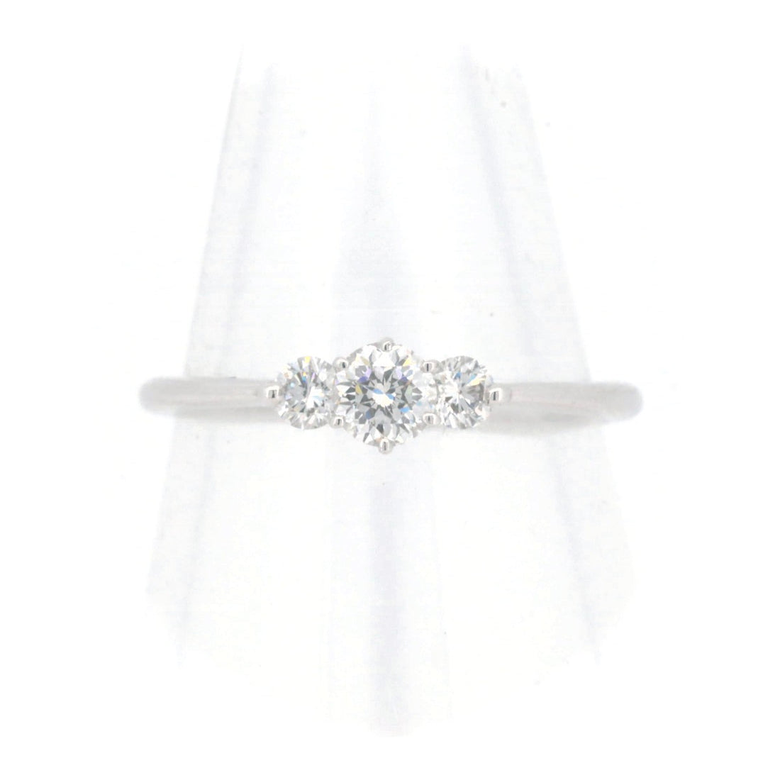 Pre-owned PT900 Diamond Ring 10.5 Size 0.23ct 0.15ct in Great Condition