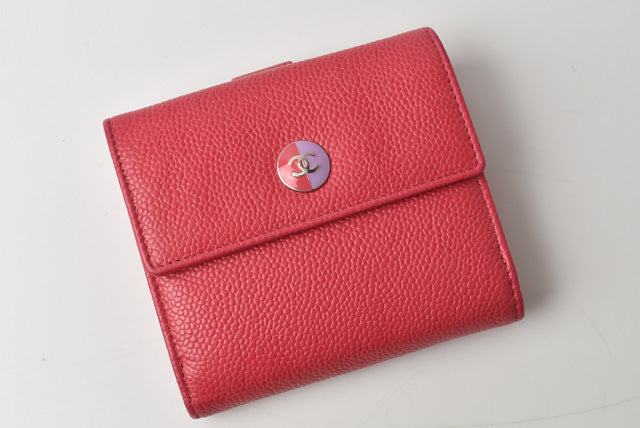 Chanel Caviar Skin Bifold Wallet Rose/Purple in Great Condition