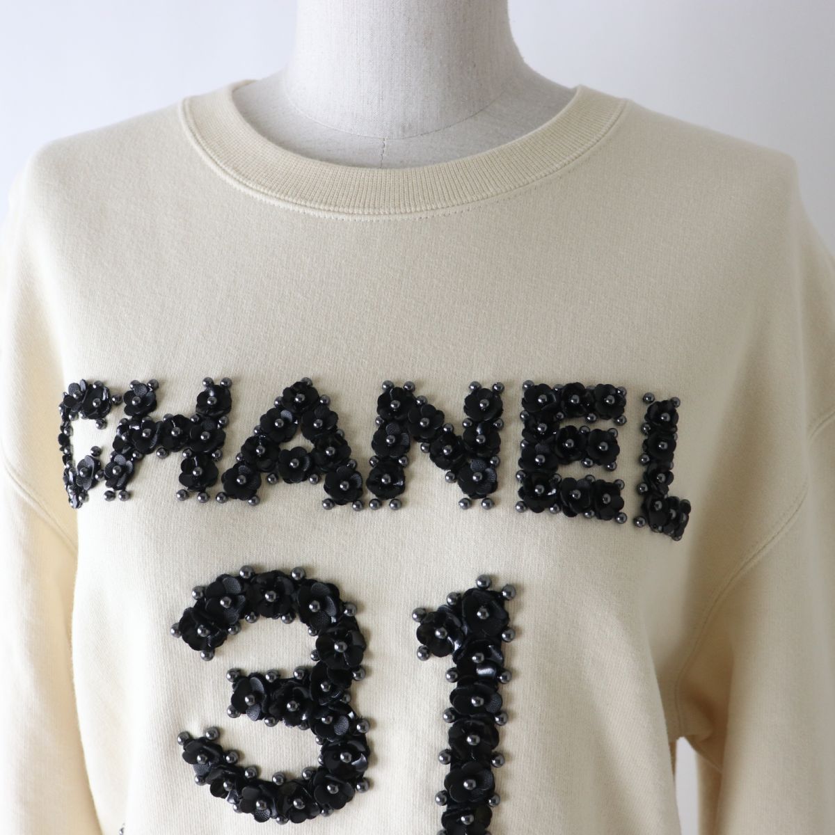 CHANEL XS Sweatshirt P64788 Ecru Women