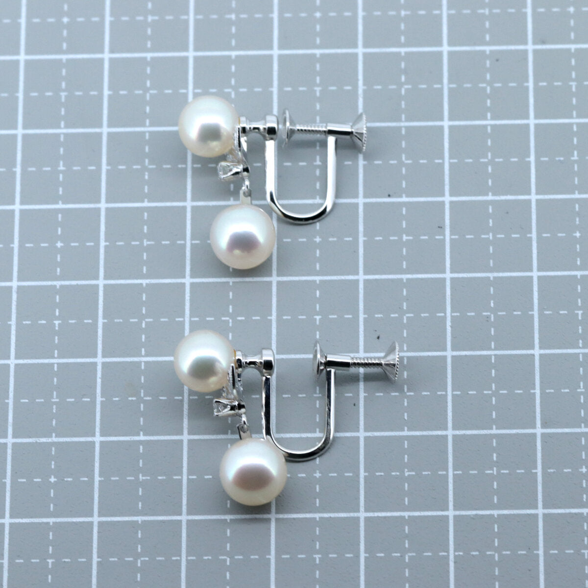 Mikimoto K14WG White Gold Pearl Diamond Earrings in Great Condition