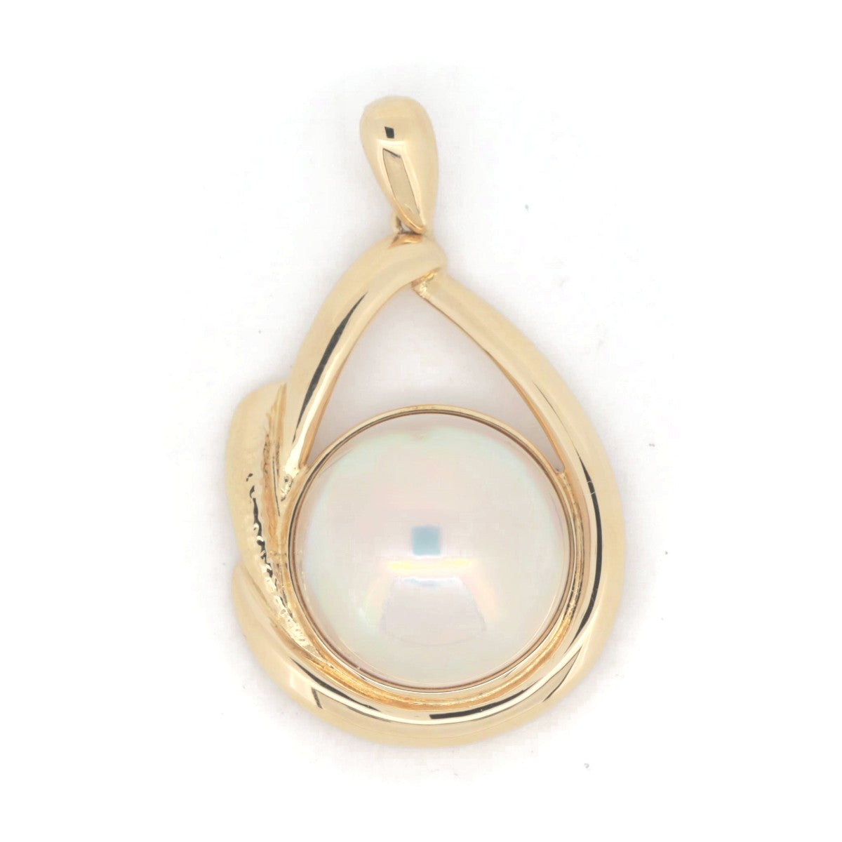 Tasaki Mabe Pearl Pendant K18 Yellow Gold in Great Condition