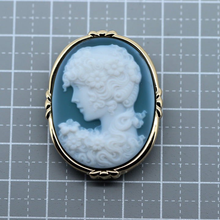 Schmidt Stone Cameo Pendant Brooch K18 Yellow Gold in Great Condition