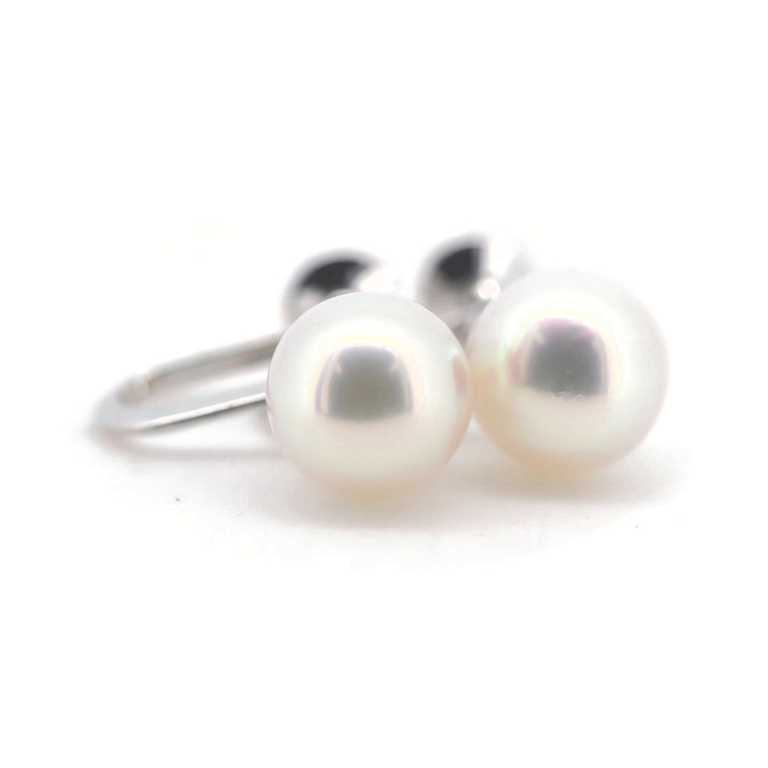 Mikimoto K14WG Pearl Earrings 8.2mm in Great Condition