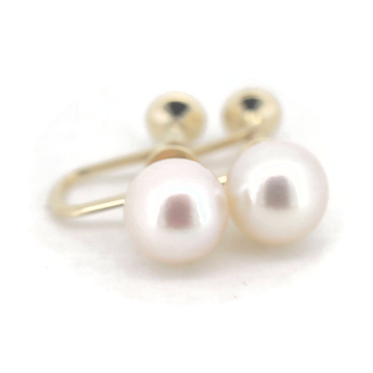 Mikimoto Pearl Earrings 8.4mm K14YG Yellow Gold in Great Condition