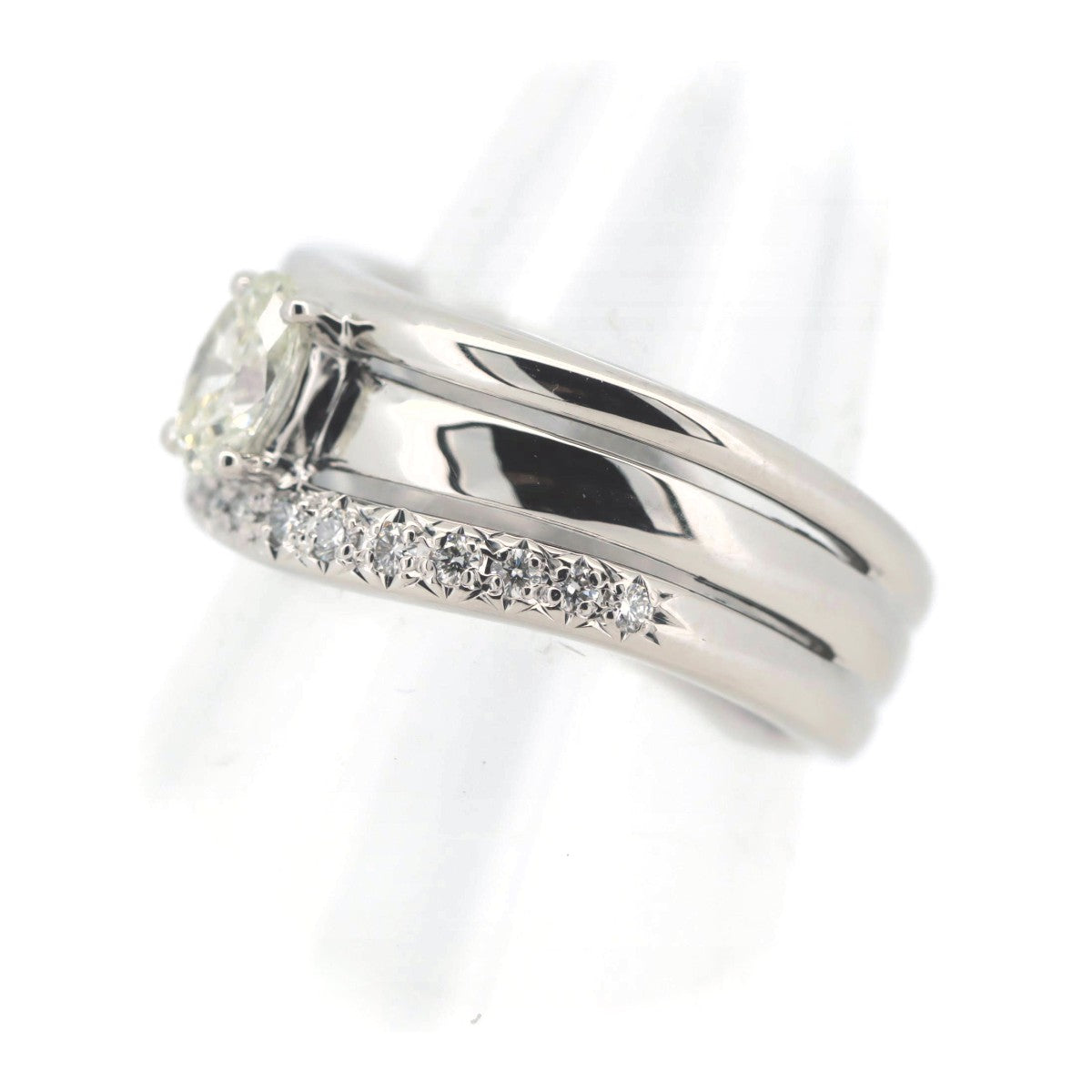 Tasaki Pt900 Platinum Diamond Ring in Great Condition