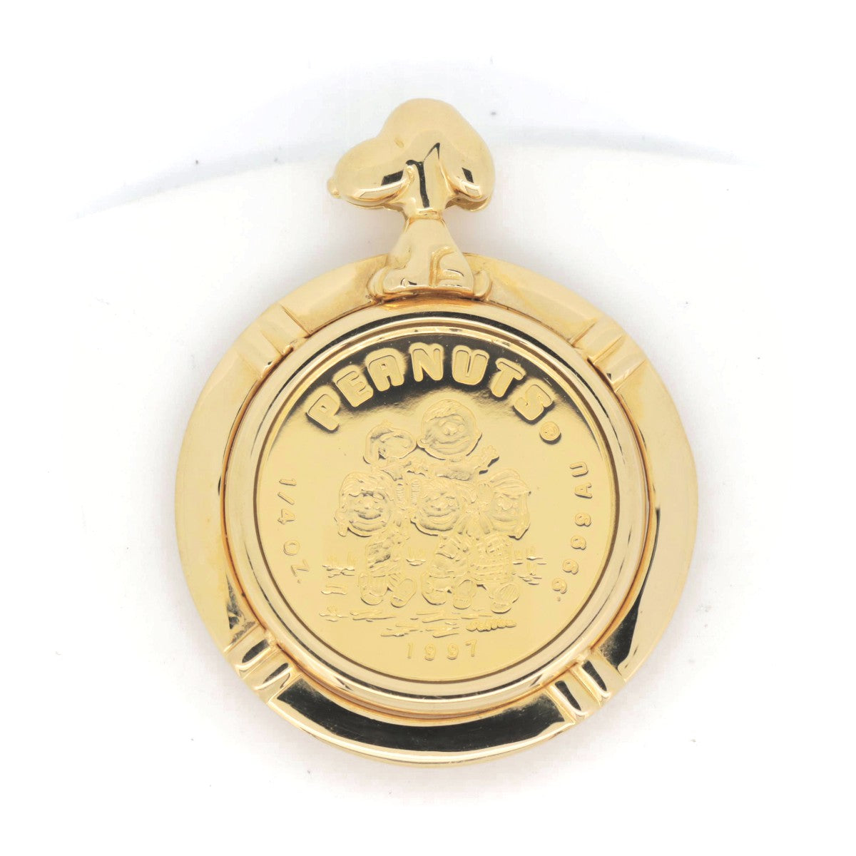 K18YG Yellow Gold Snoopy Coin Pendant in Great Condition