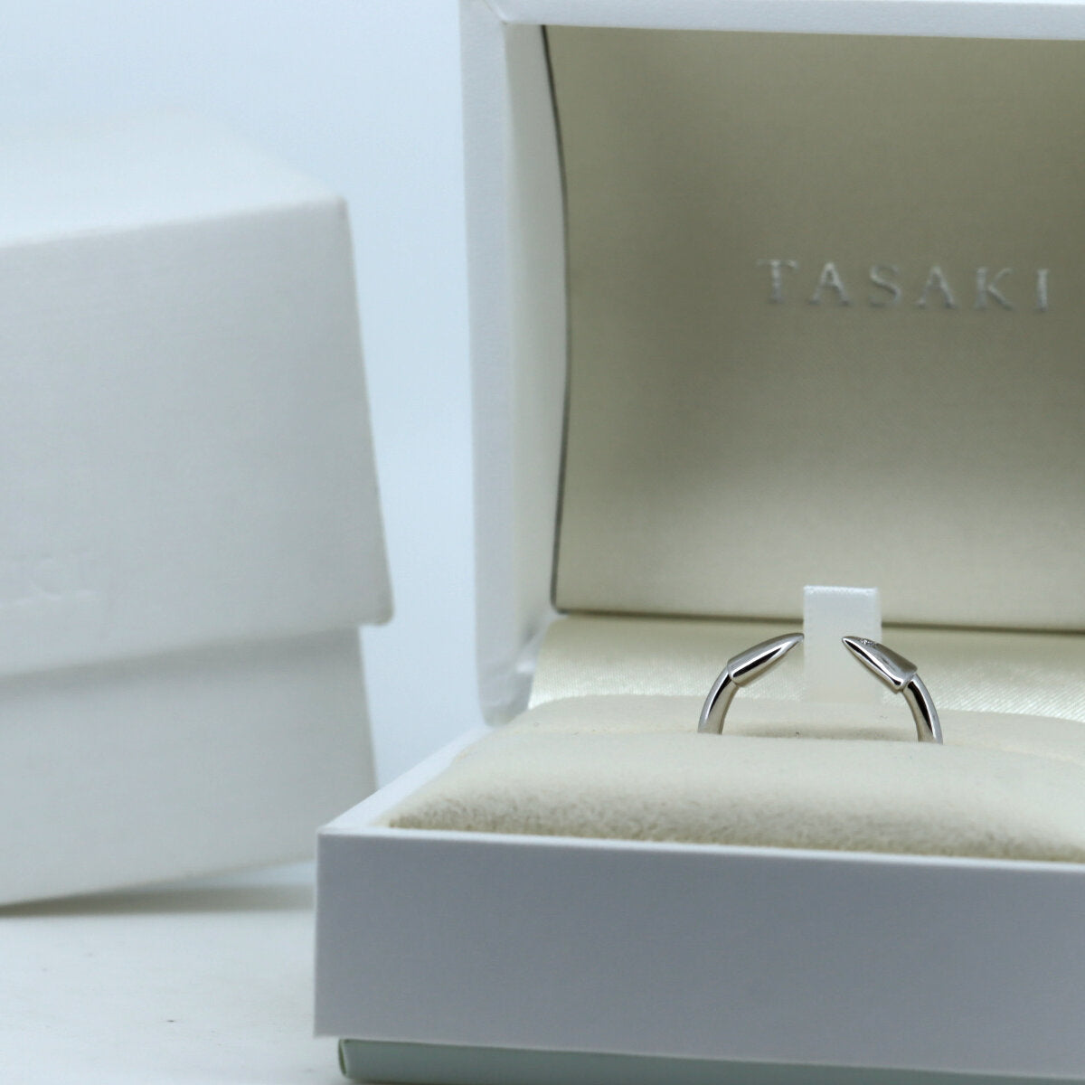 Tasaki K18WG White Gold Diamond Ring 0.01ct Size 11 in Great Condition