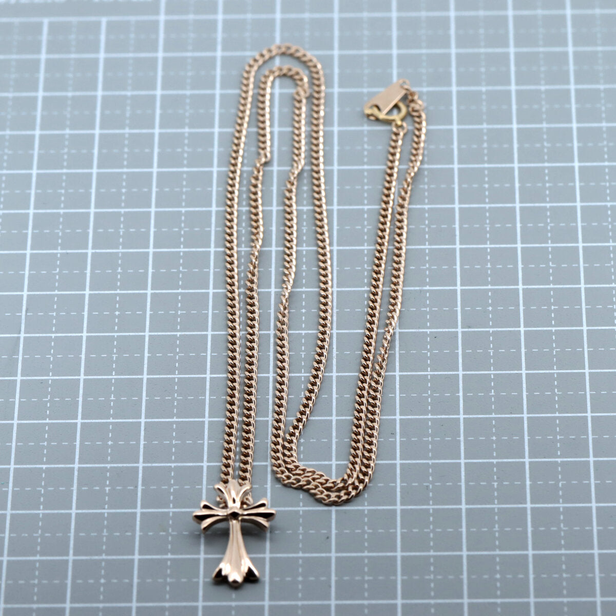 K18PG Pink Gold Cross Pendant Necklace in Great Condition