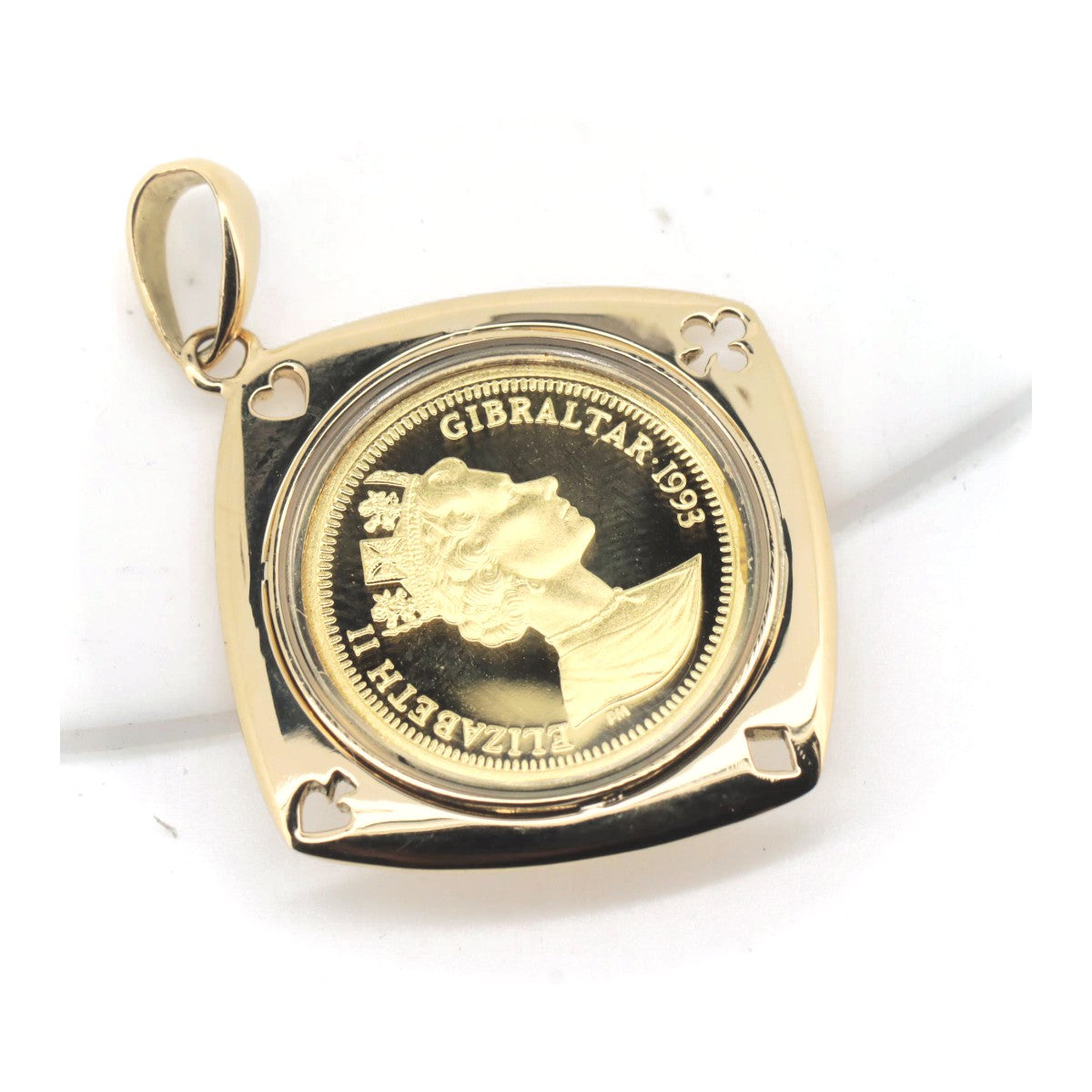 K18YG Gold Peter Rabbit Coin Pendant