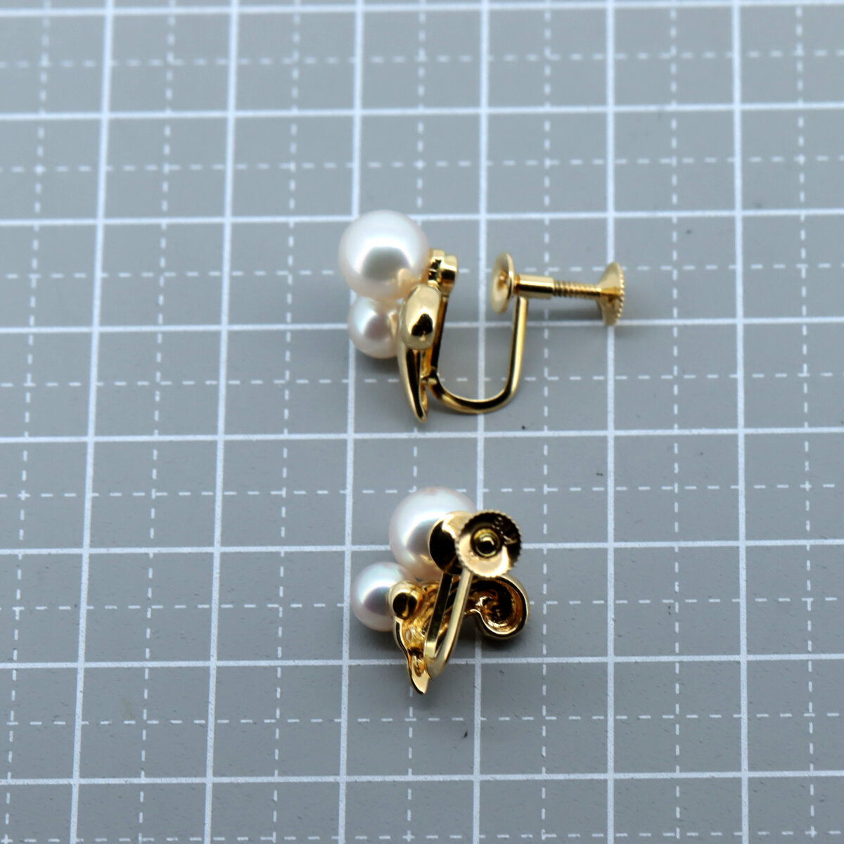 Tasaki K18YG Yellow Gold Pearl Earrings in Great Condition