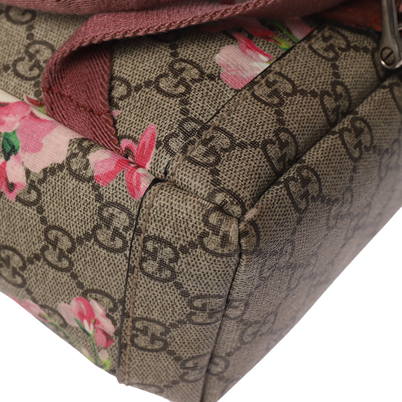 Gucci GG Supreme Blooms Backpack Canvas Backpack 410544 in Very Good Condition