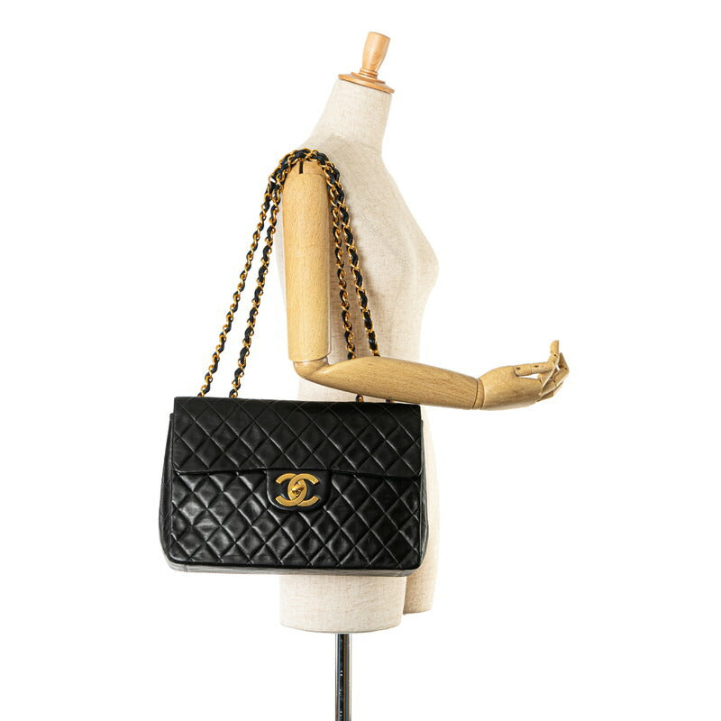 Chanel Matelasse Chain Shoulder Bag Black