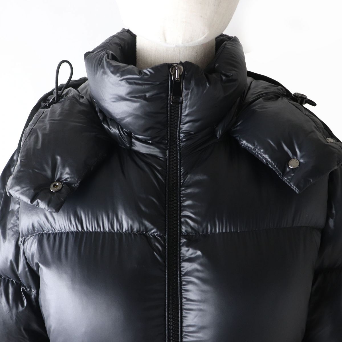 Moncler Fourmine Logo Hooded Down Jacket Black