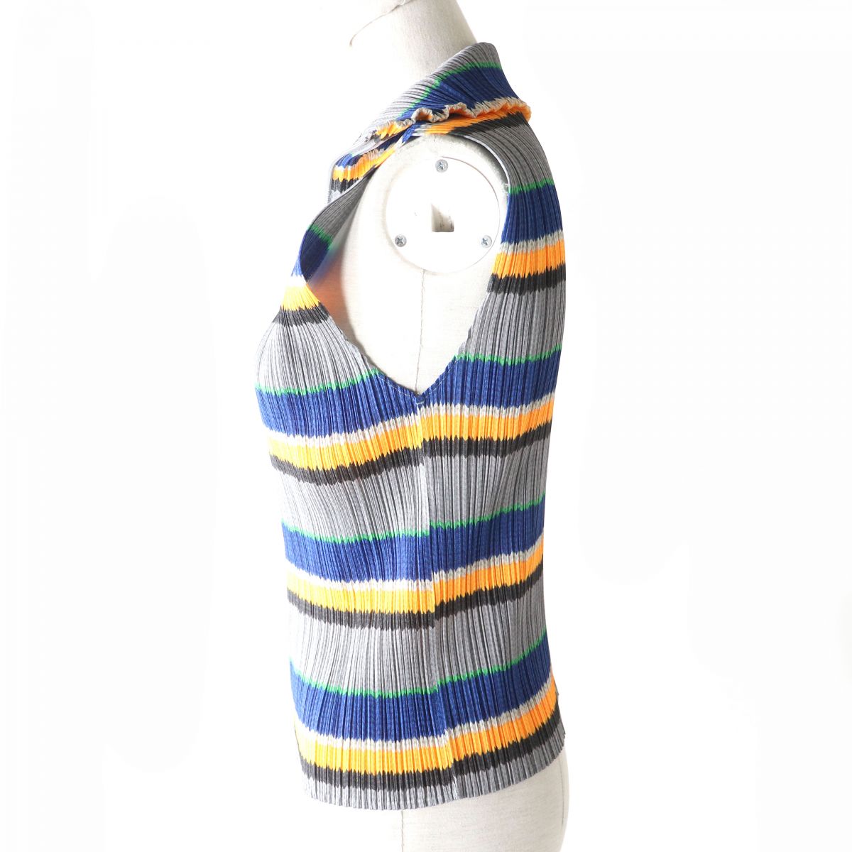 Issey Miyake Pleats Please Full Zip Sleeveless Vest