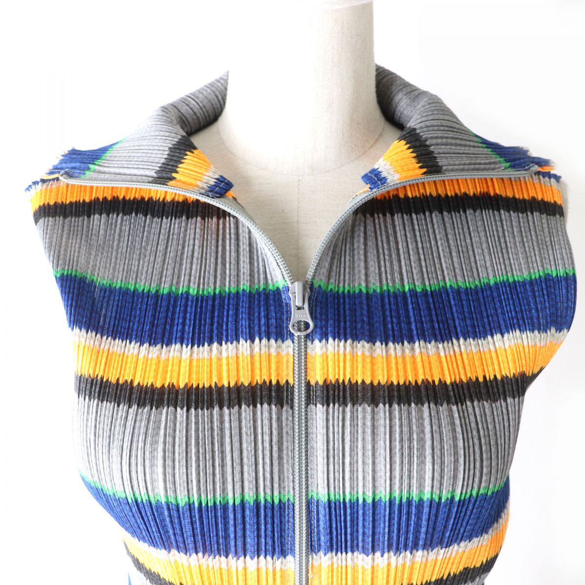 Issey Miyake Pleats Please Full Zip Sleeveless Vest