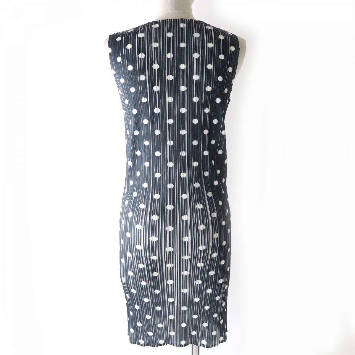 Issey Miyake Dot Pattern Sleeveless Dress