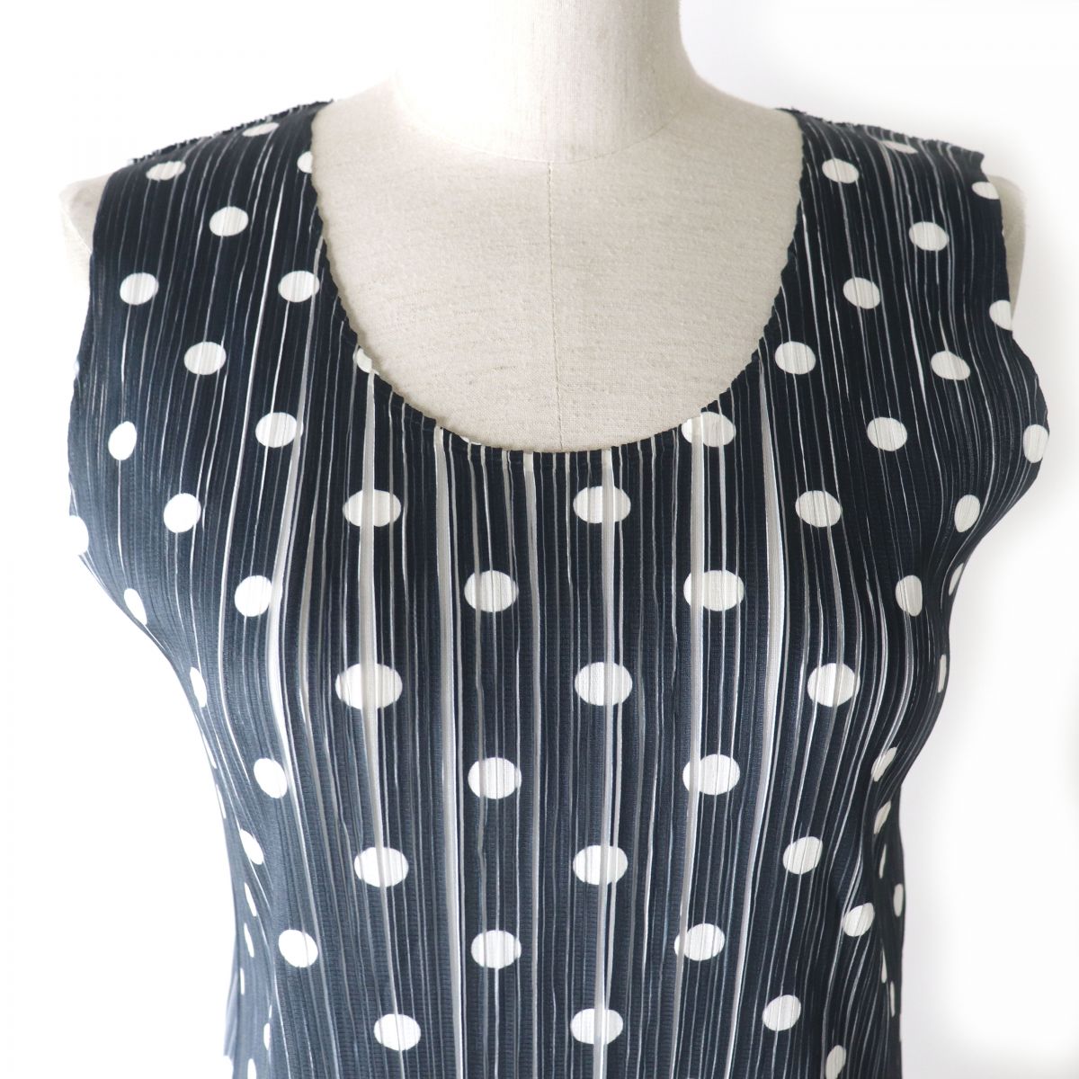 Issey Miyake Dot Pattern Sleeveless Dress