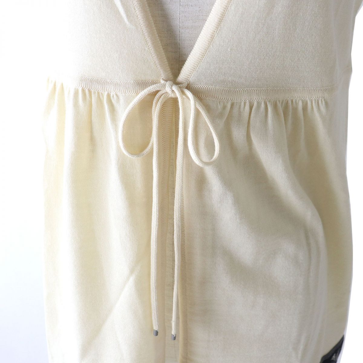 Leonard Silk Cashmere Sleeveless Knit Cardigan Vest