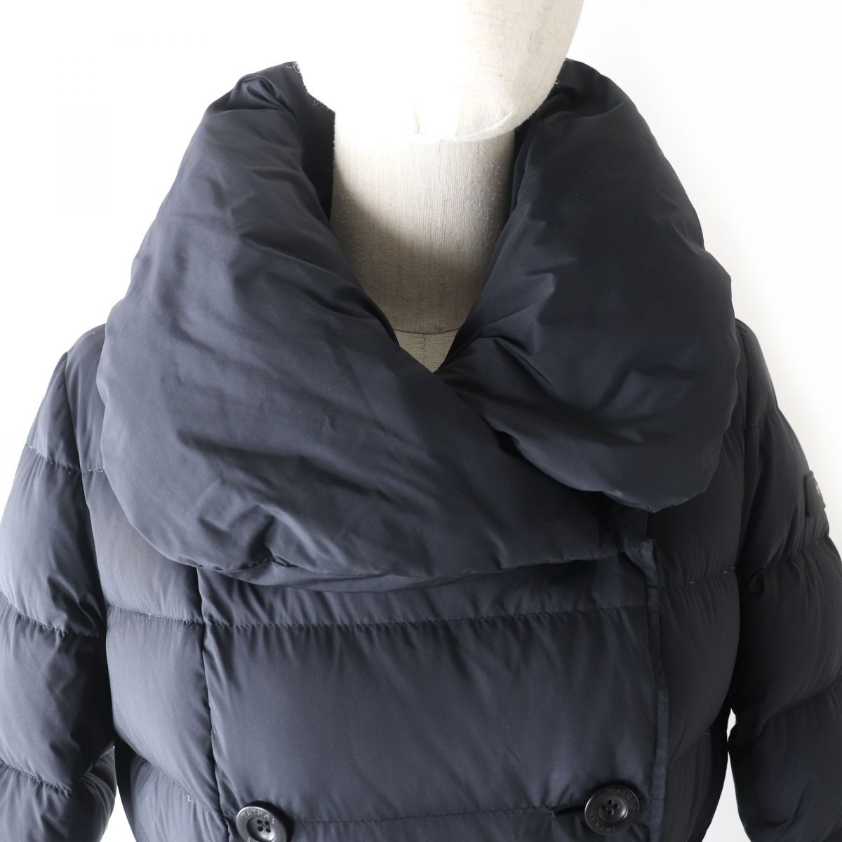 TATRAS AGOGNA Down Coat with Belt Black