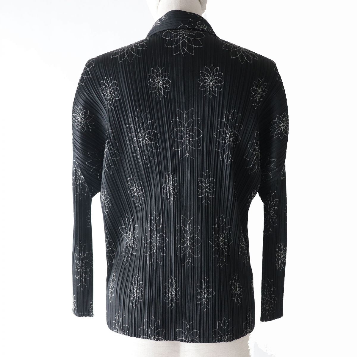 Issey Miyake Floral Embroidery Long Sleeve Shirt