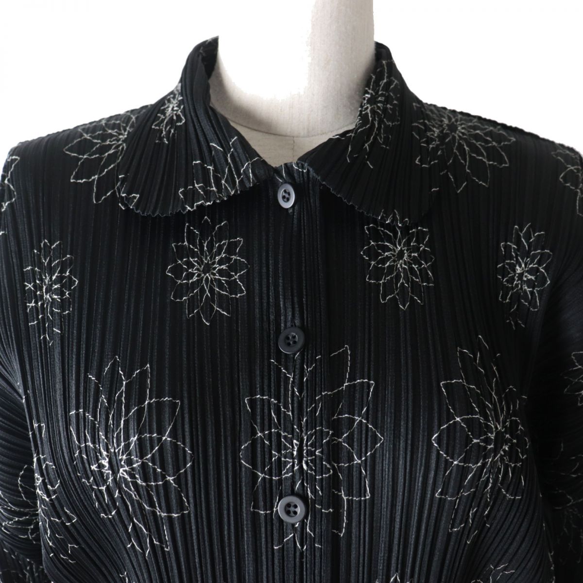 Issey Miyake Floral Embroidery Long Sleeve Shirt