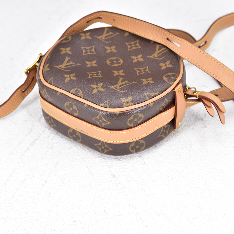 Louis Vuitton  Shoulder Bag in Excellent condition