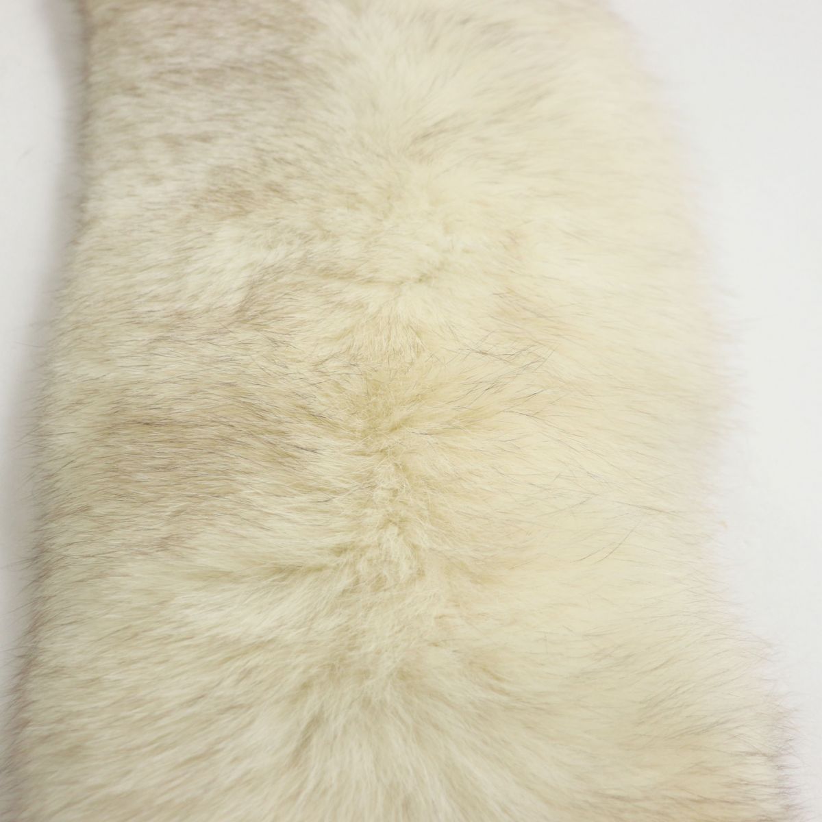 SAGA FOX Genuine Fur Tippet Shawl Stole