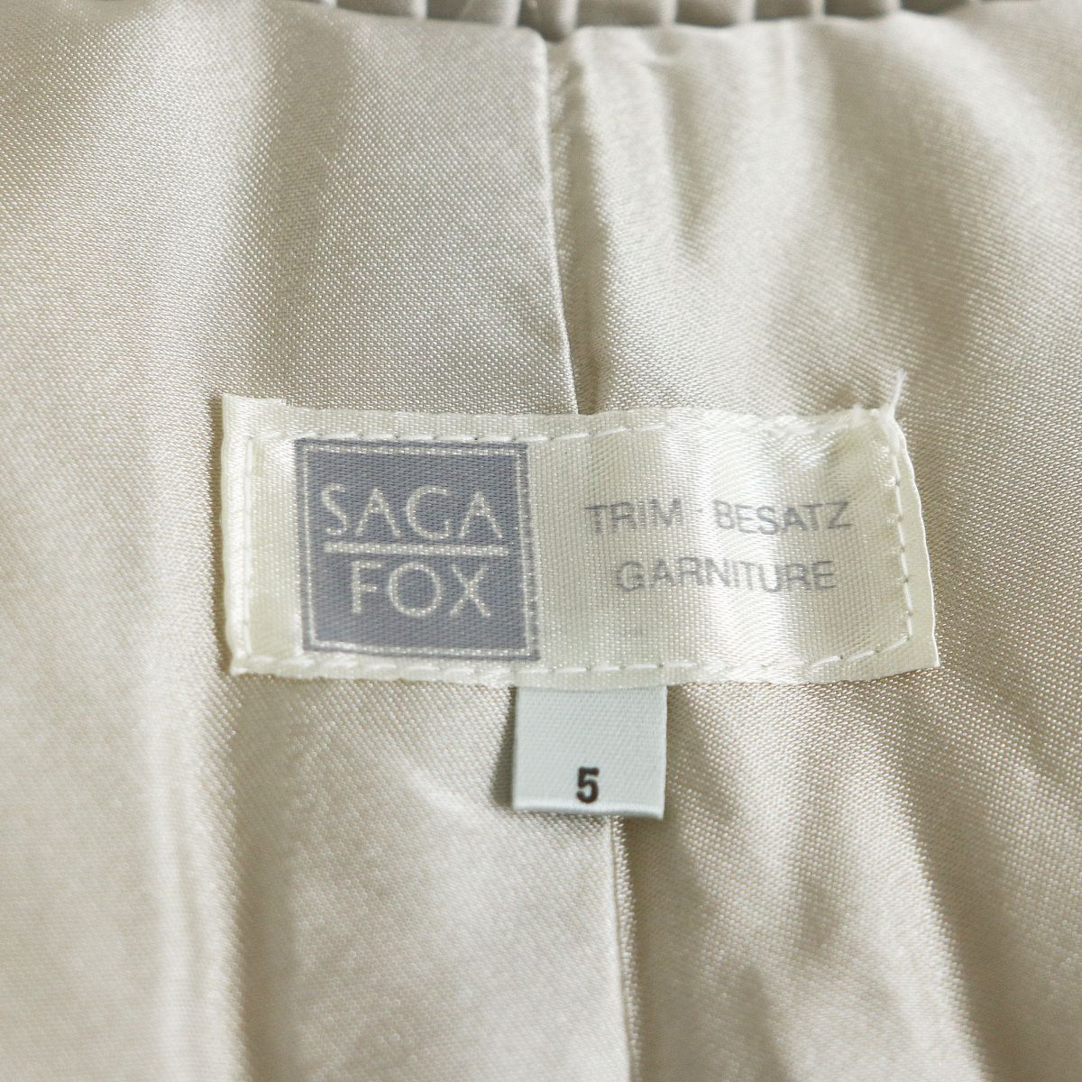 SAGA FOX Genuine Fur Tippet Shawl Stole