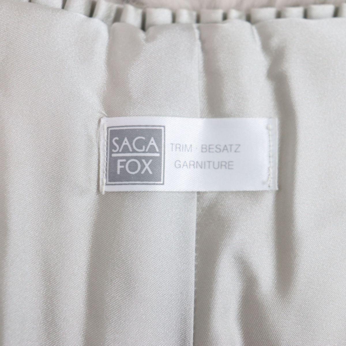 SAGA FOX Genuine Fur Shawl Stole Tippet Set