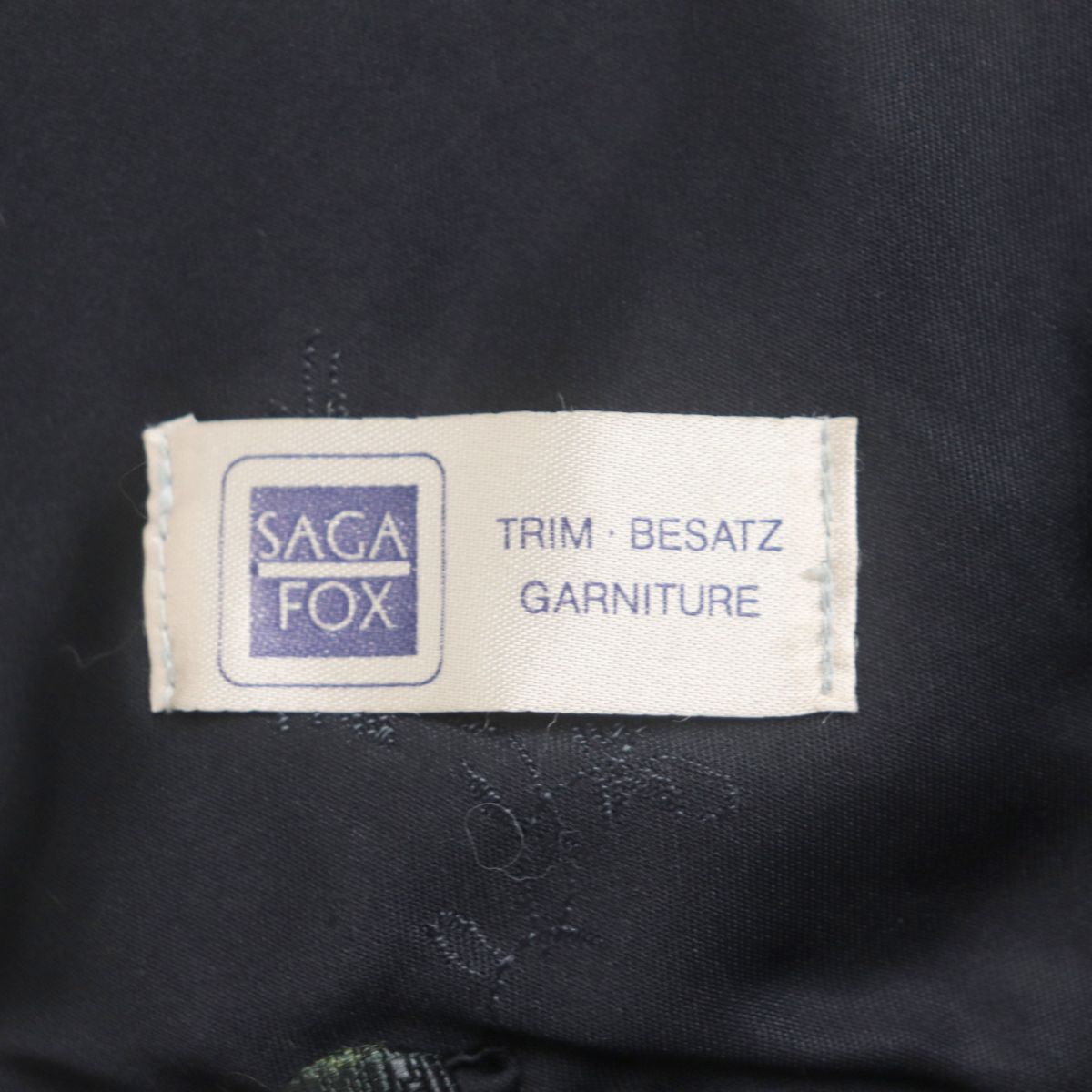 SAGA FOX Genuine Fur Shawl with Embroidery