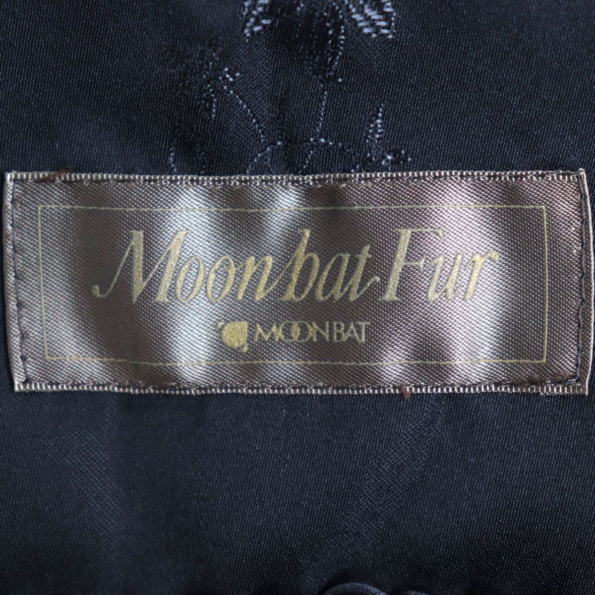 MOONBAT MINK Floral Embroidered Real Fur Shawl