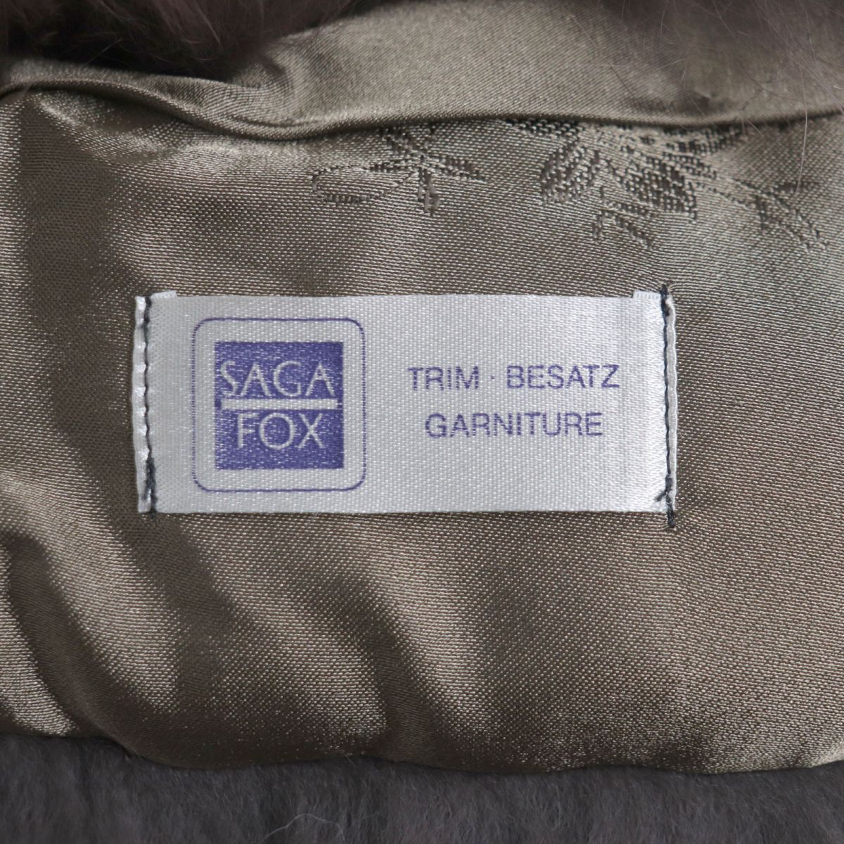 SAGA FOX Genuine Fur Shawl Stole Tippet Set