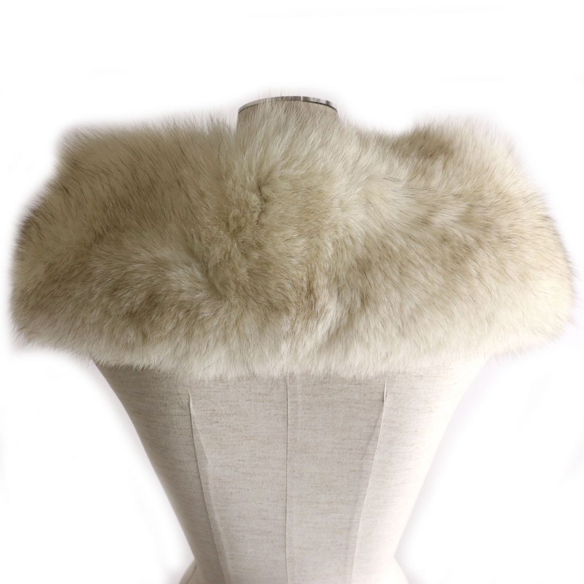 FOX Genuine Fur Shawl Stole Ivory