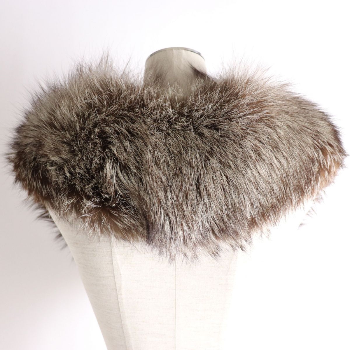 FOX Fur Tippet Shawl Stole Brown Ivory