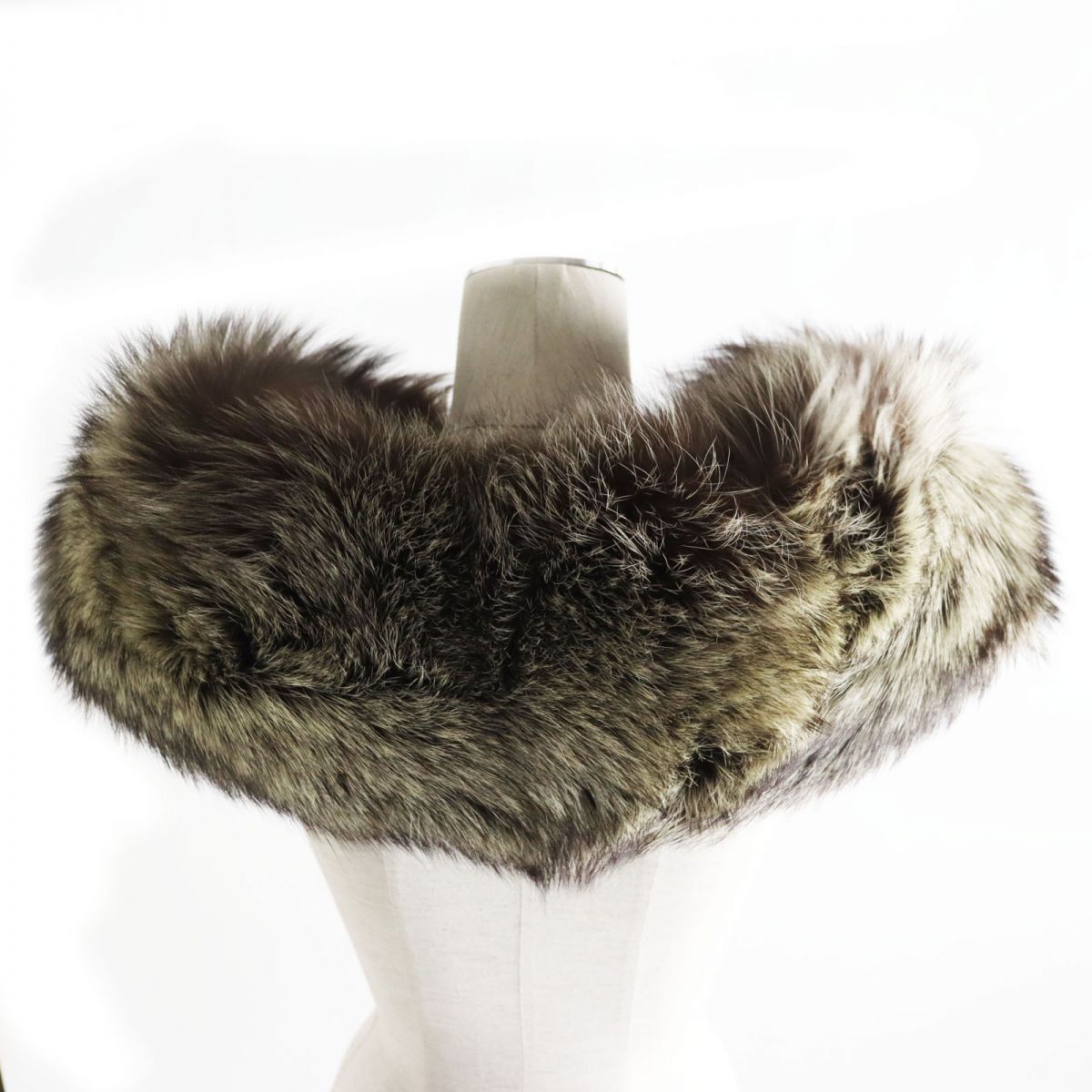 SAGA FOX Genuine Fur Shawl Stole Tippet