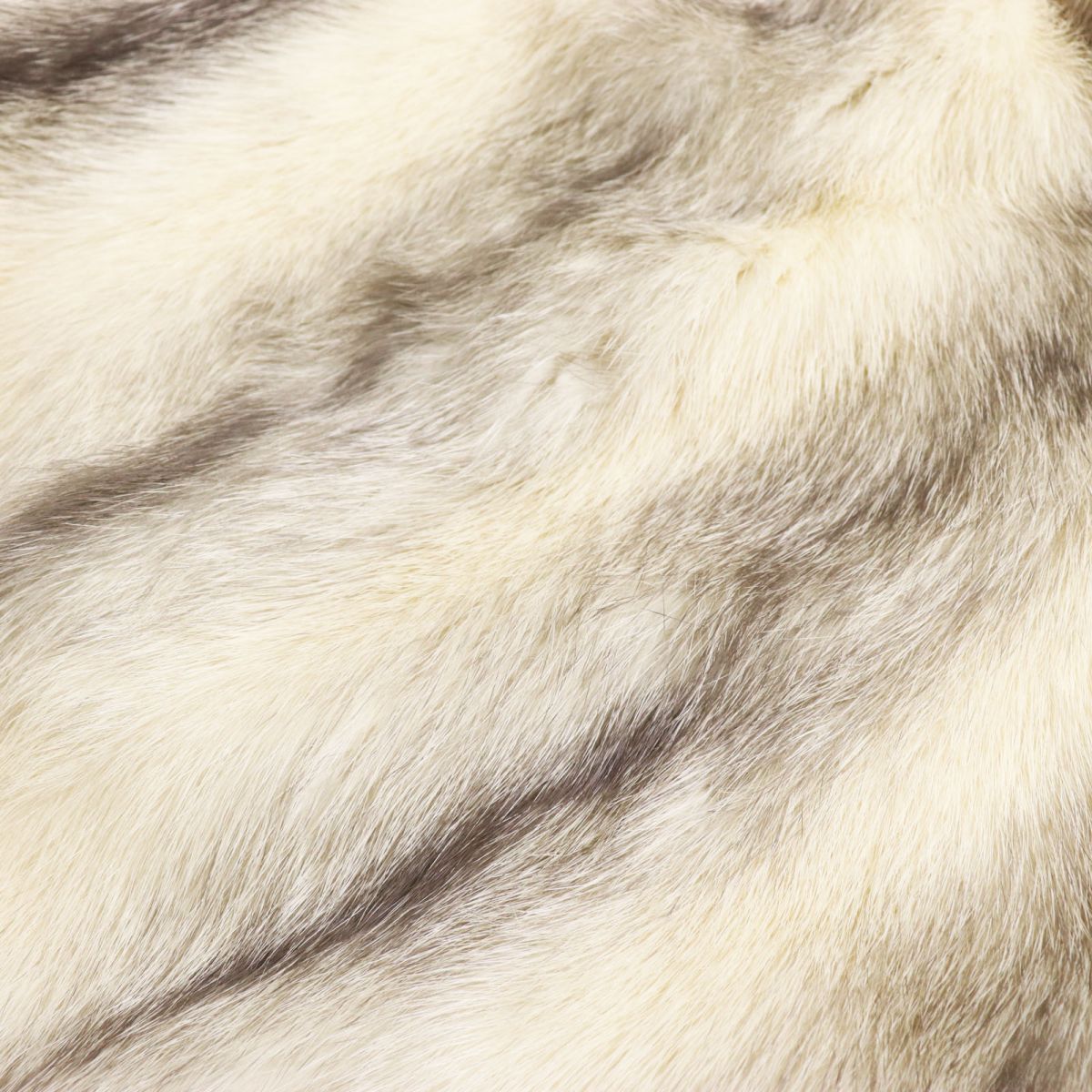 Genuine Mink Fur Shawl Tippet Off-white Grey