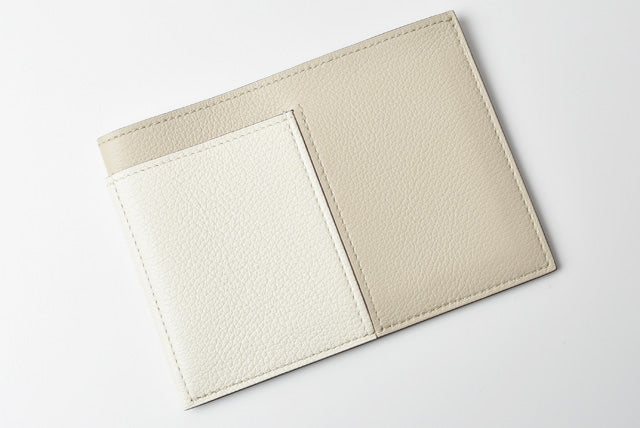 Hermes Leather Card Case Bicolor White/Cappuccino in Pristine Condition