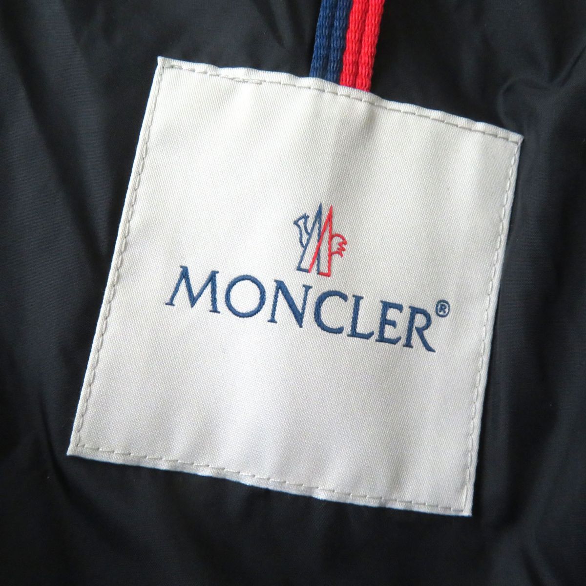 MONCLER JASMINUM Logo Patch Long Down Coat, Navy