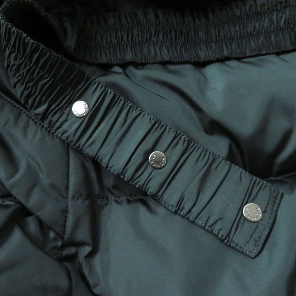 Moncler Kids Hooded Down Coat Dark Green XS