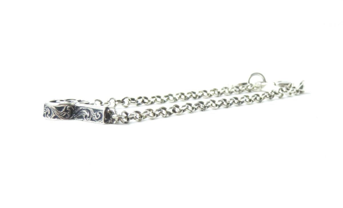 Gucci Silver Arabesque Double G Key Bracelet