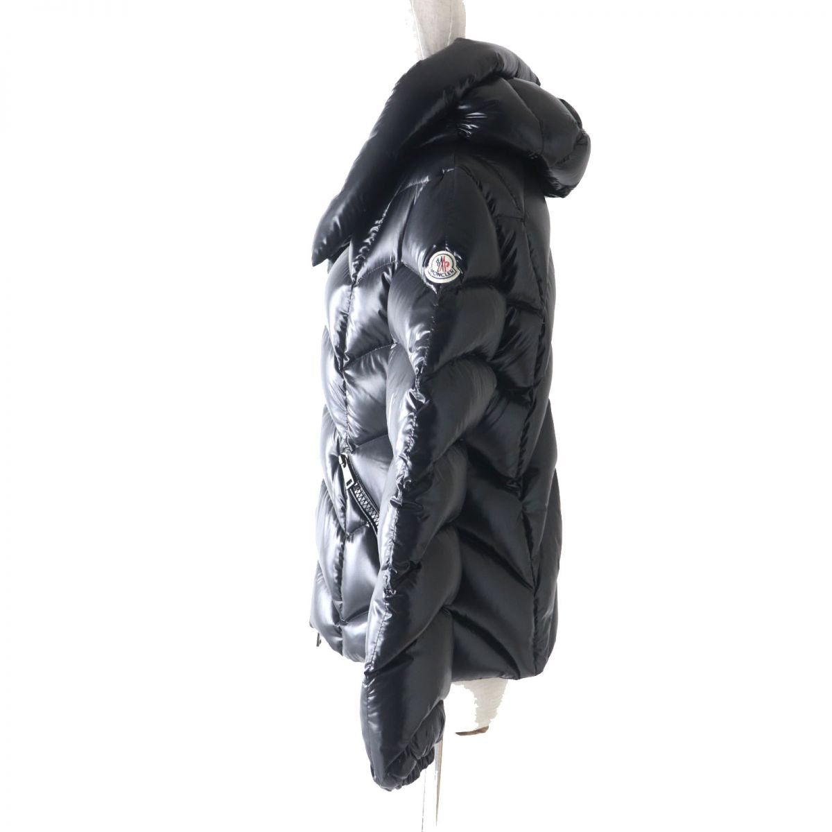 Moncler AKEBIA Logo Hooded Down Jacket Black