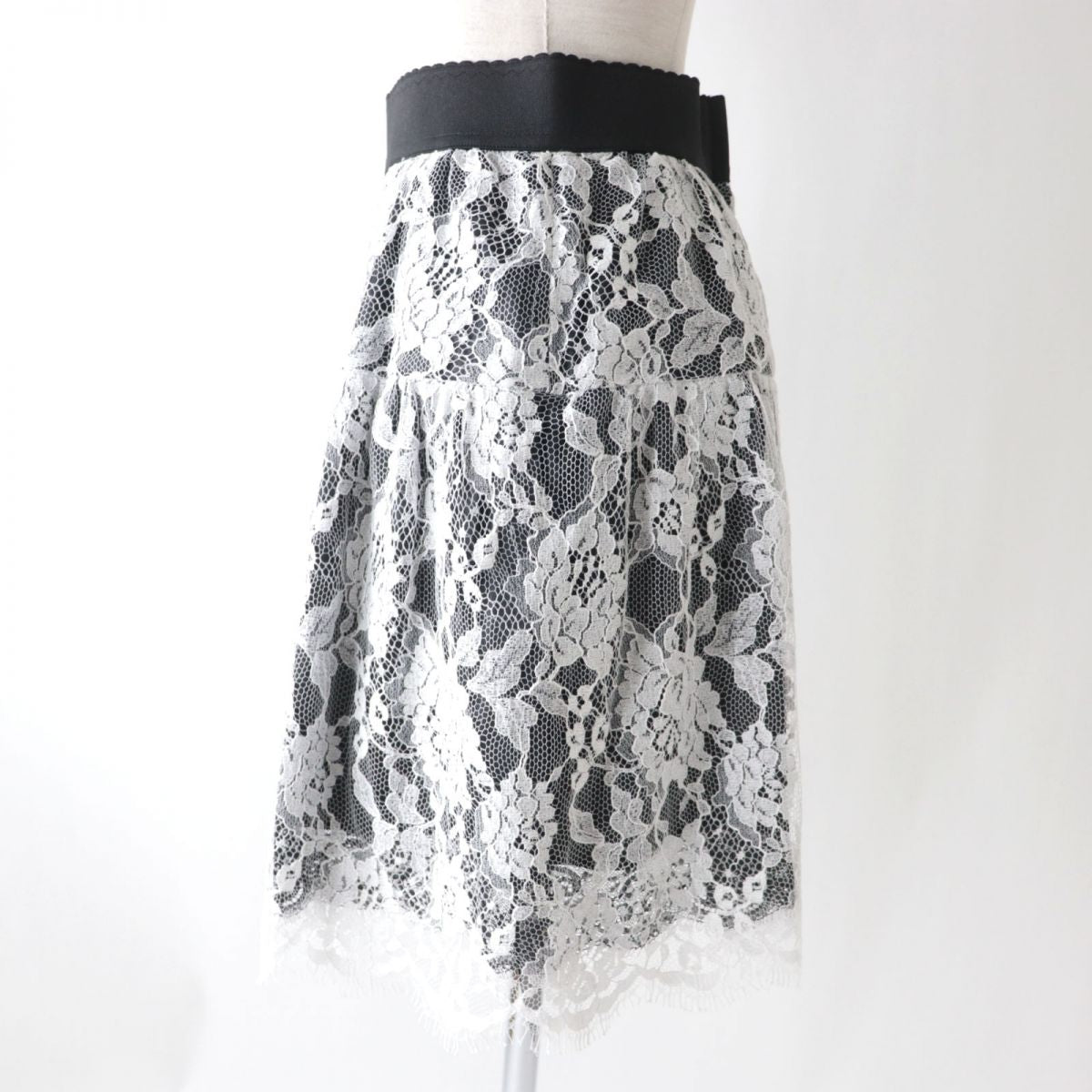 Dolce & Gabbana Floral Lace Flare Skirt White/Black