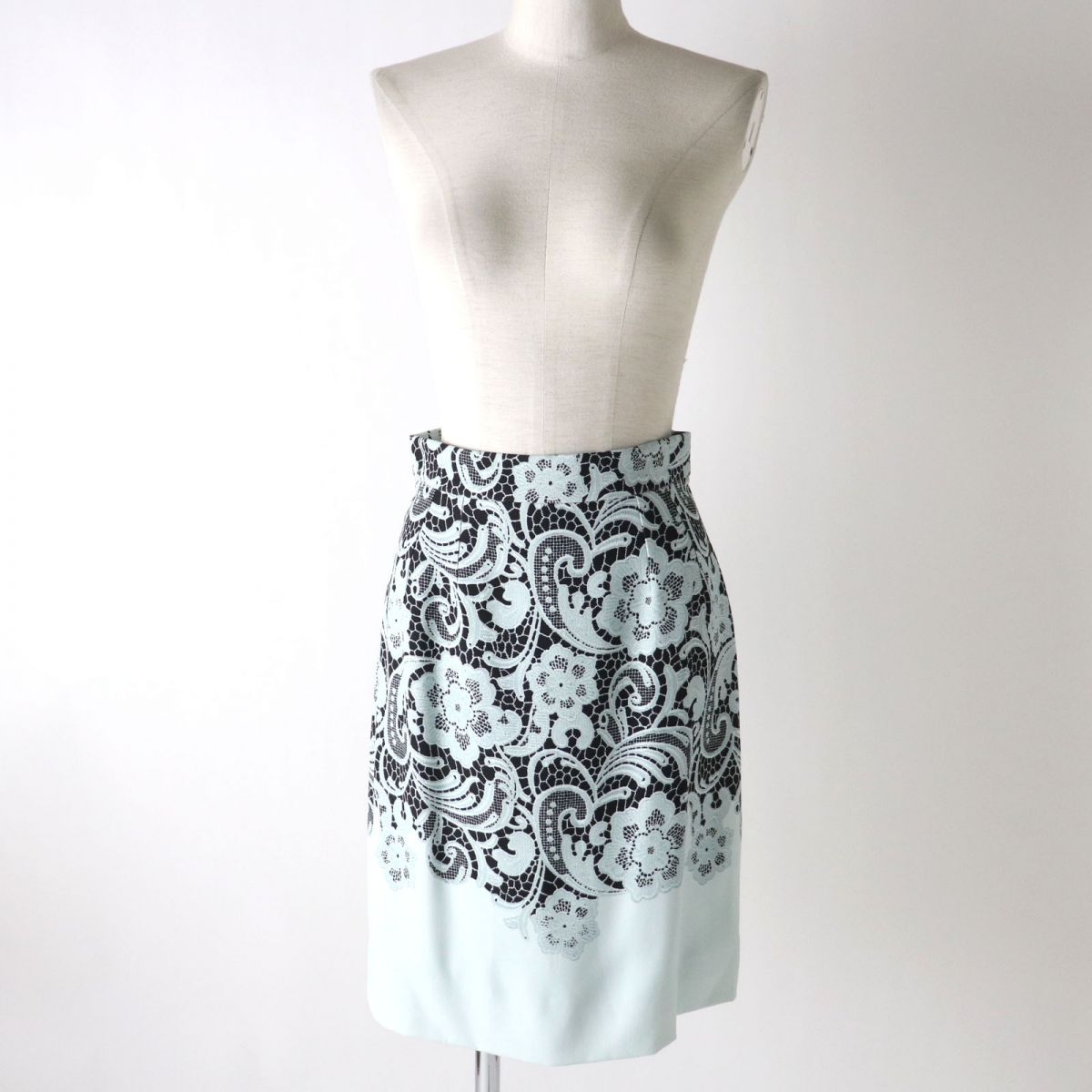 Dolce & Gabbana Lace Print Silk Lined Skirt