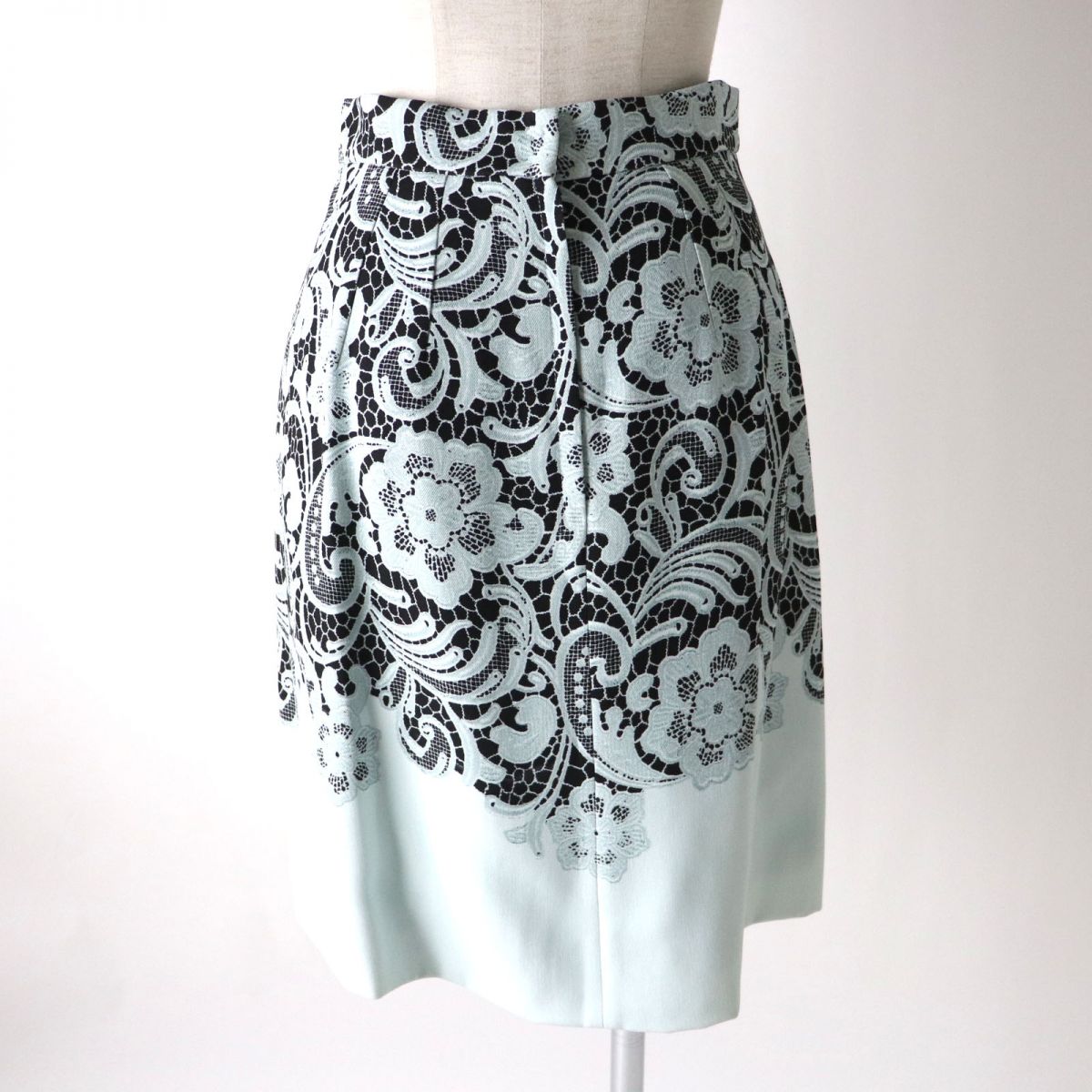 Dolce & Gabbana Lace Print Silk Lined Skirt