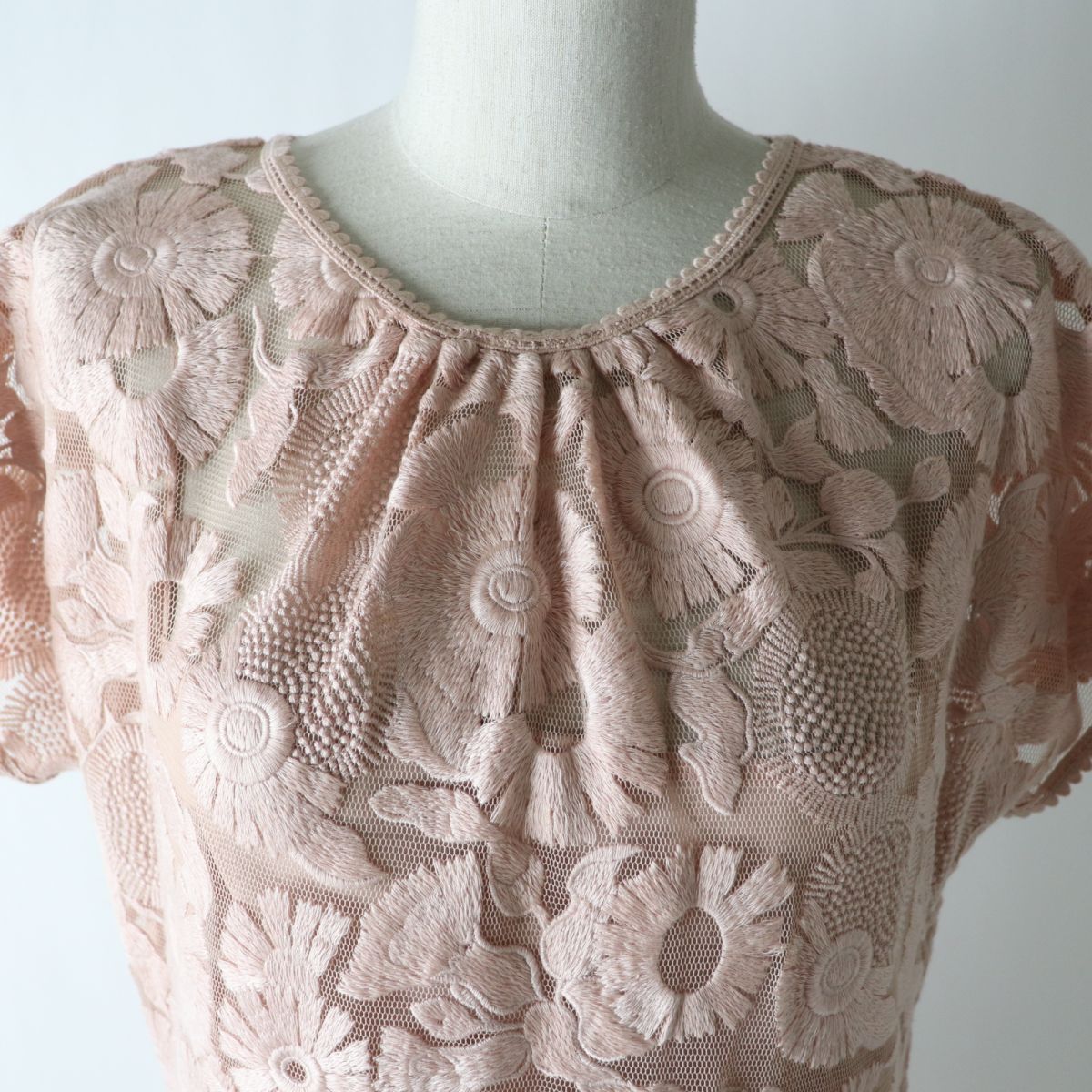 RED VALENTINO Floral Lace Dress, Pink Beige