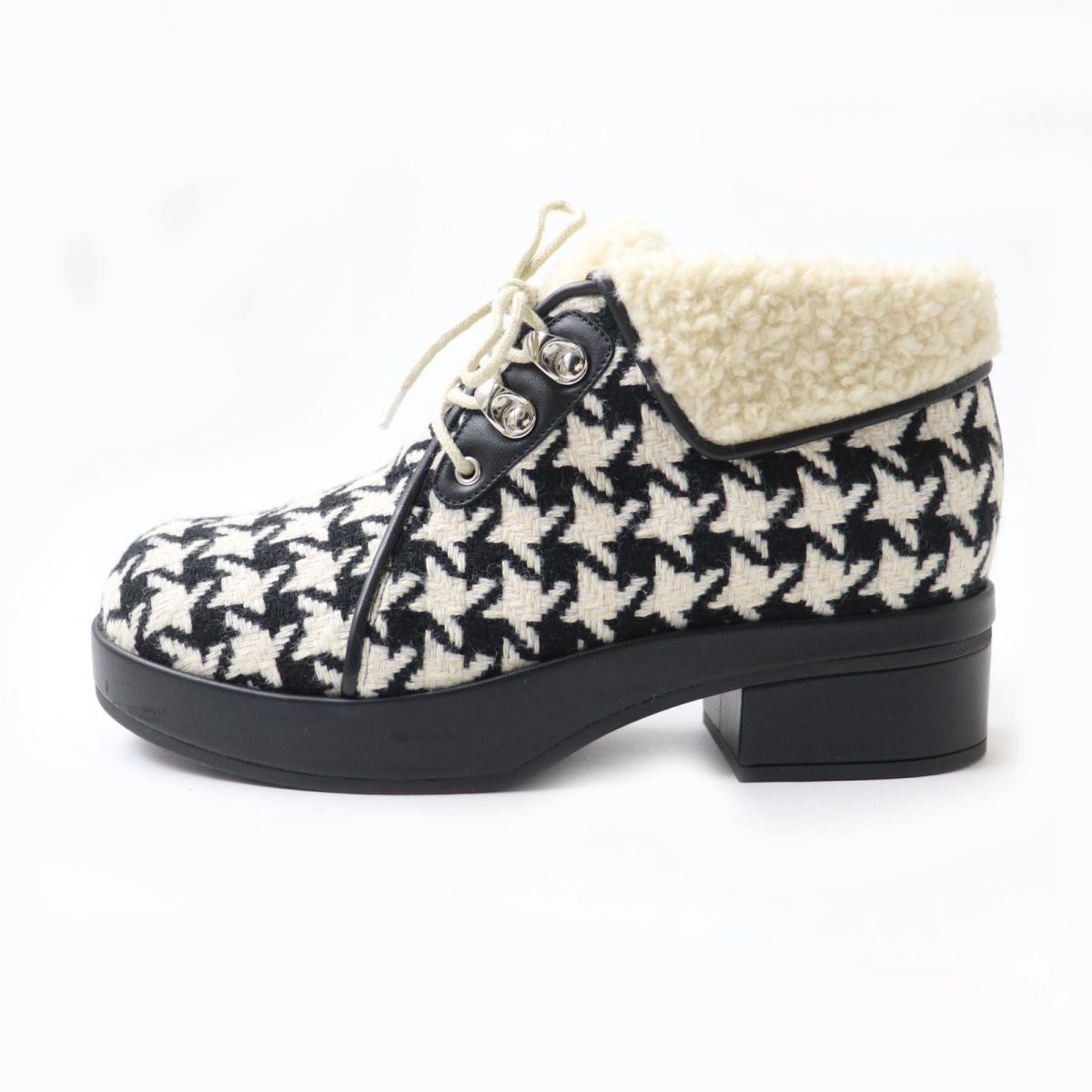 Gucci Houndstooth Fleece Lace-Up Boots 37