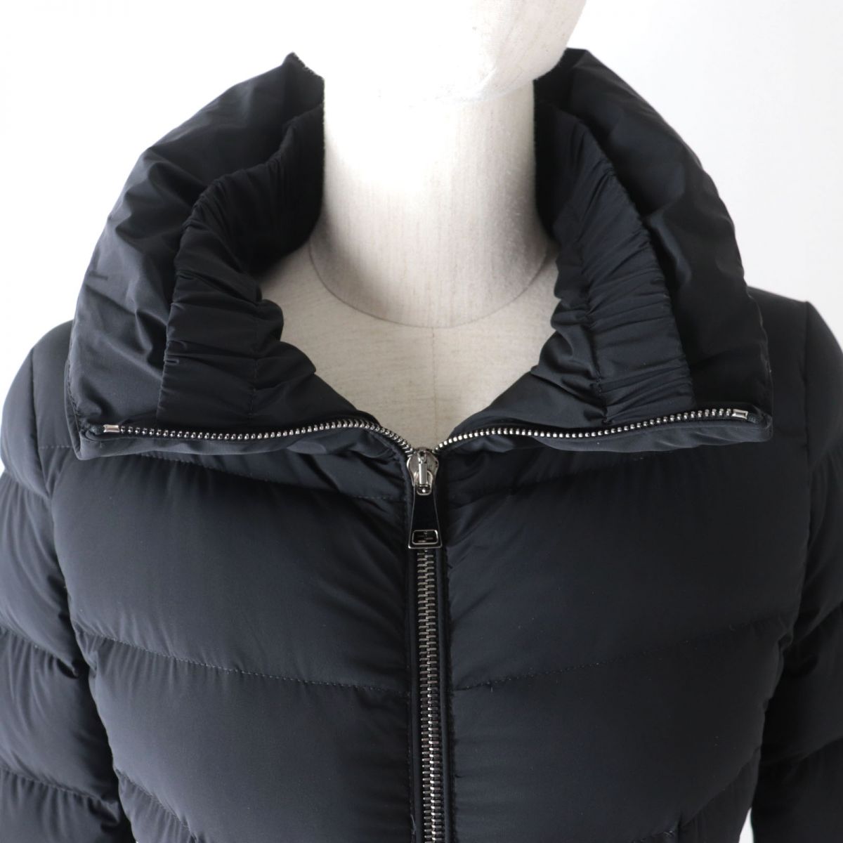 MONCLER NEVALON Women's Down Coat Black