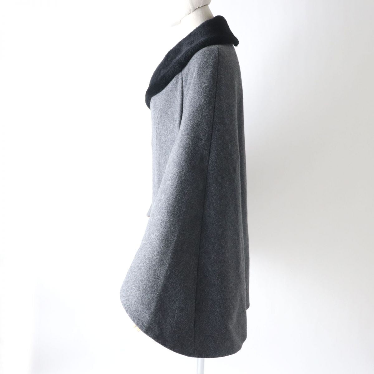 Junya Watanabe x Comme des Garcons Faux Fur Collar Poncho Cape Gray Black S