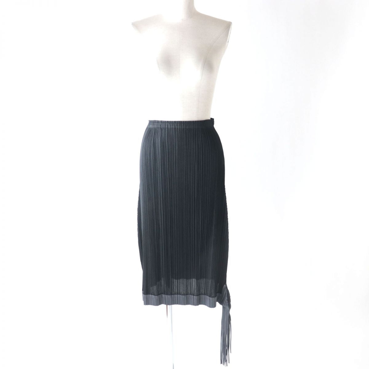 Issey Miyake Pleated Fringe Knee-length Skirt